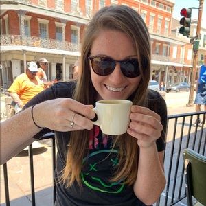 Meet your Posher, Leah